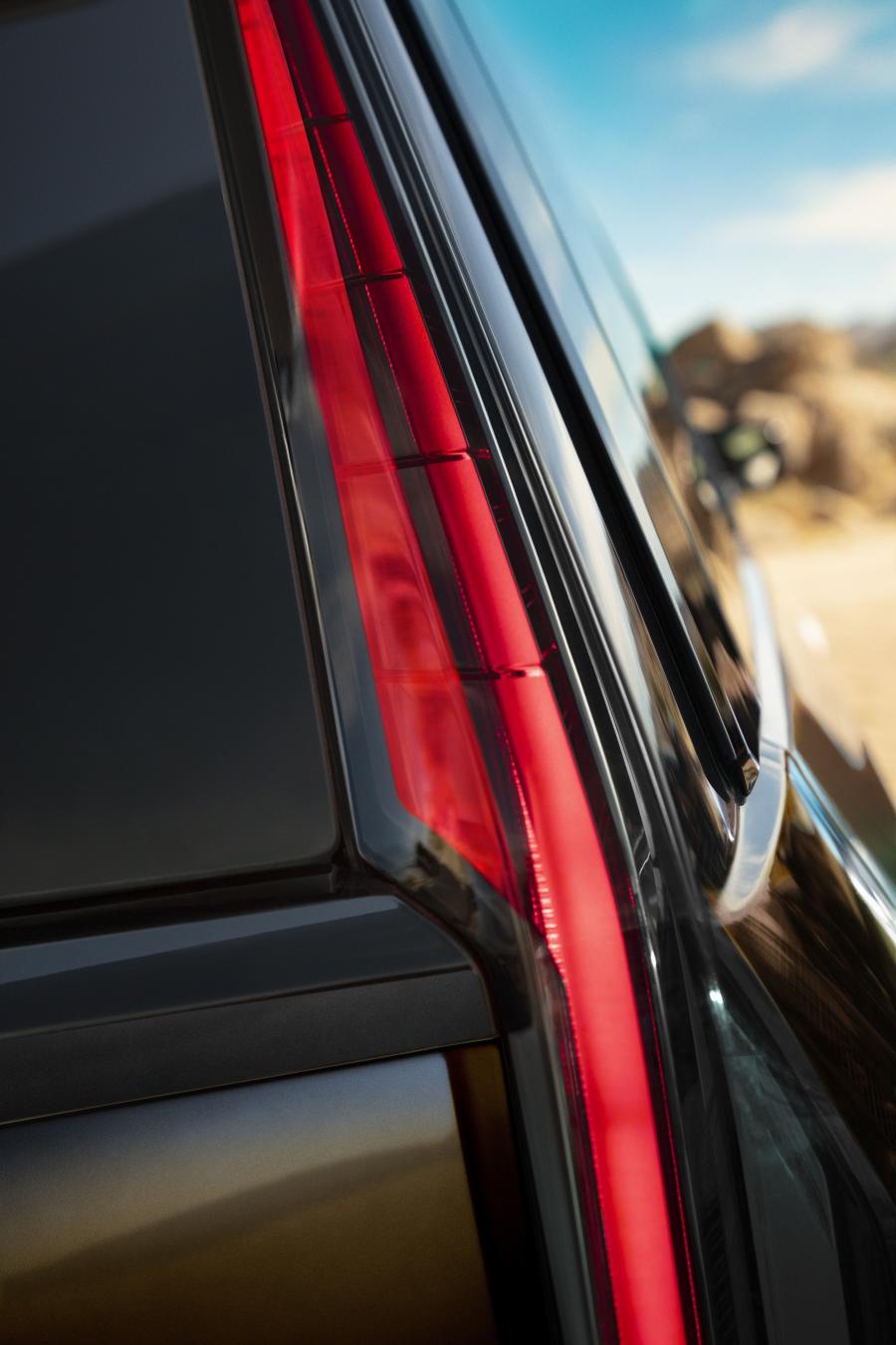 Детали экстерьера Cadillac Escalade Platinum Luxury 2020 года  (NA) (фото 16 из 45)